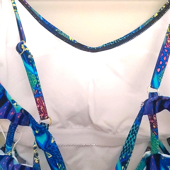 🆕️ NWT Red Dress Boutique Blue Multi Print One Piece - Picture 7 of 11